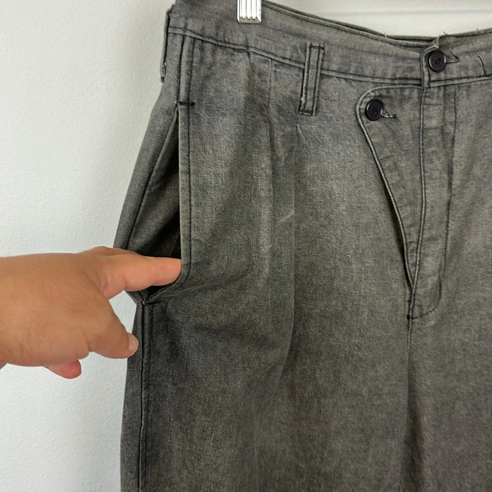 Vintage 1980’s Men’s Motto Red Dot Grey Pleated Trouser Pants Sz 33